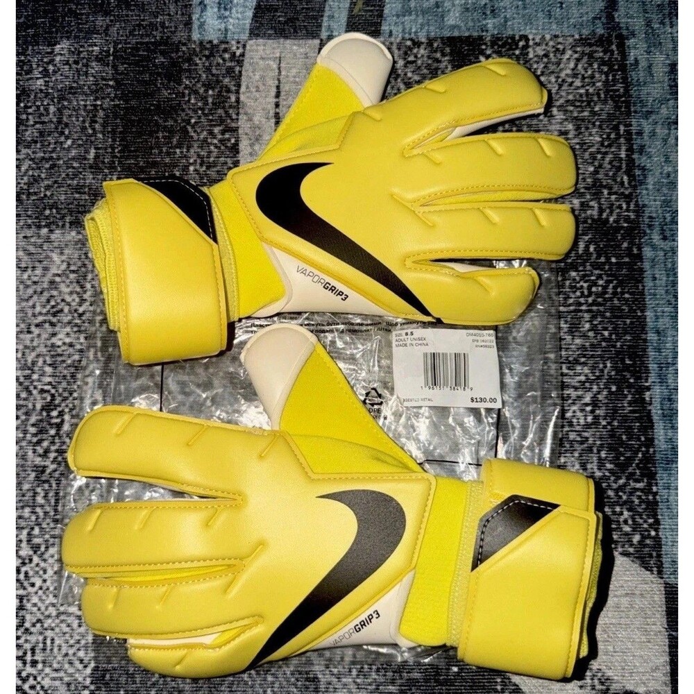Nike Vapor Grip 3 Goalkeeper Gloves Size 8.5 Yellow/Black/White DM4010-765
